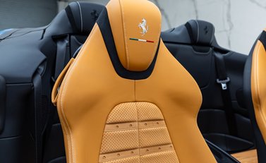 Ferrari Roma SPIDER 21