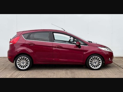 Ford Fiesta 1.4 Fiesta Titanium Auto 5dr 6