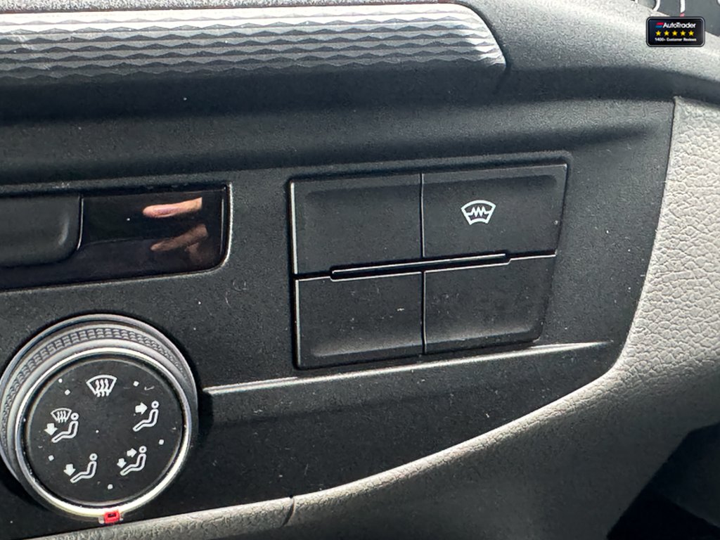 2022 Volkswagen TransporterCrew Cab SWB L1H1 T30 Tdi Kombi Highline Auto Air Con Sensors EURO 6 — thumbnail 38 of 51