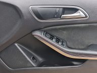 Mercedes-Benz GLA GLA200 CDI AMG Line 28