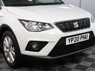 SEAT Arona TSI SE TECHNOLOGY 26