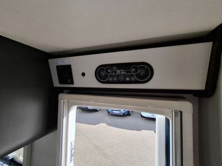 Swift Ascari 384 2024 MANUAL 8