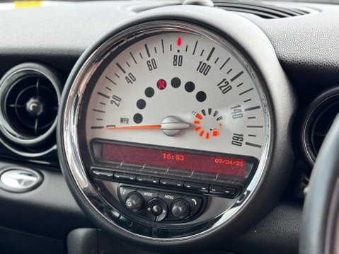 Mini Clubman 1.6 Cooper D Euro 5 (s/s) 5dr 17