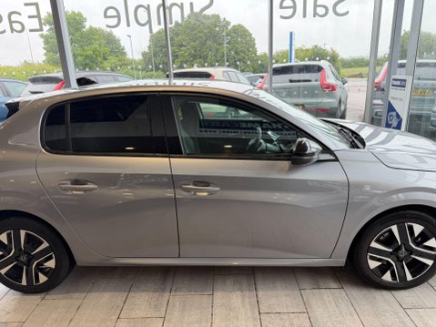 Peugeot 208 1.2 PureTech Allure Euro 6 (s/s) 5dr 7