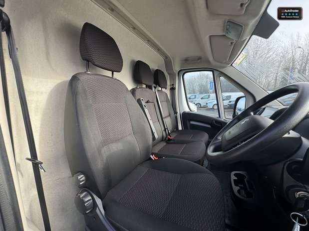 Peugeot Boxer LWB L3H2 [SOLD CM] Medium Roof Professional Premium Plus 335 Air Con Nav Se 14