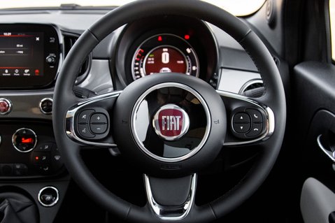 Fiat 500 DOLCEVITA PLUS MHEV 21