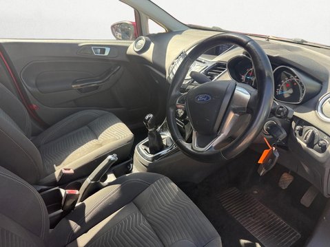 Ford Fiesta 1.0T EcoBoost Zetec Euro 6 (s/s) 5dr 15