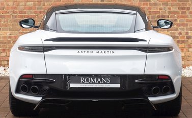 Aston Martin DBS Superleggera 5