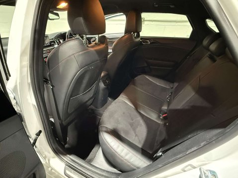 Kia Pro Ceed 1.6 ProCeed GT ISG Semi-Auto 5dr 29