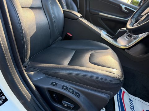 Volvo V60 2.0 T4 SE Nav Auto Euro 6 (s/s) 5dr 15
