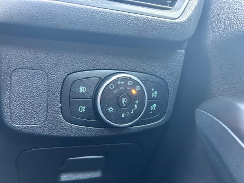 Ford Focus TITANIUM 33