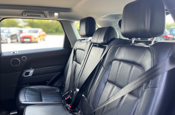 Land Rover Range Rover Sport 3.0 SDV6 HSE AUTO 33