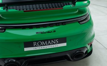 Porsche 911 Turbo S (992) 33