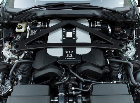 Aston Martin V12 Vantage 34