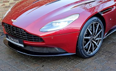 Aston Martin DB11 Launch Edition 10