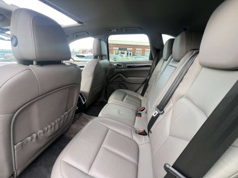 Porsche Cayenne 3.0 Cayenne V6 D Tiptronic 4WD 5dr - NATIONAL DELIVERY* 43