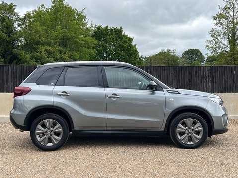 Suzuki Vitara SZ-T BOOSTERJET MHEV 5