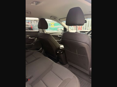 Hyundai i40 1.7 i40 SE Nav CRDi Blue Drive Semi-Auto 4dr 28