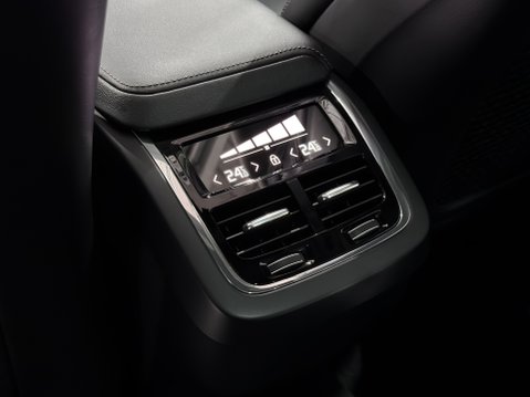 Volvo XC60 B5 ULTIMATE AWD MHEV 55