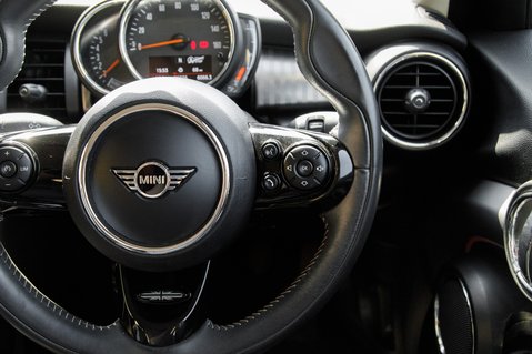 Mini Hatch COOPER EXCLUSIVE 19