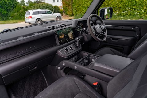 Land Rover Defender V8 Carpathian Edition 8