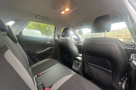 Vauxhall Grandland X 1.2 Turbo GPF Sport Nav SUV 5dr Petrol Manual Euro 6 (s/s) (130 ps) 14