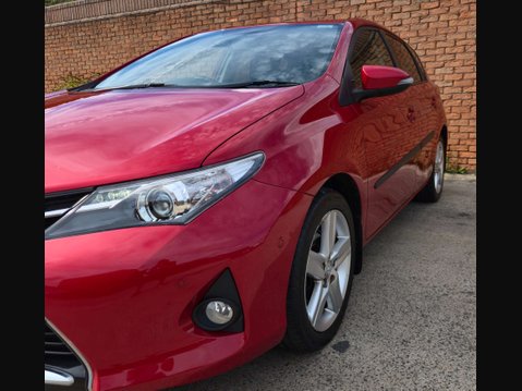 Toyota Auris 1.6 Auris Sport Valvematic 5dr 25