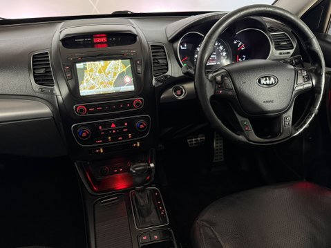 Kia Sorento CRDI KX-3 SAT NAV 12