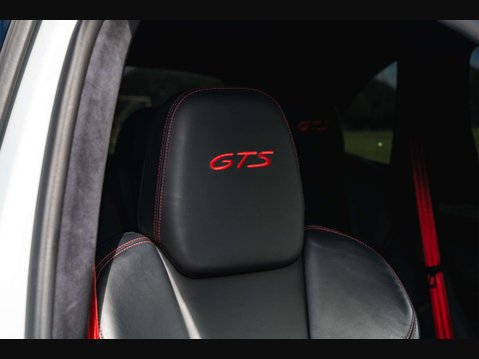 Porsche Cayenne 38