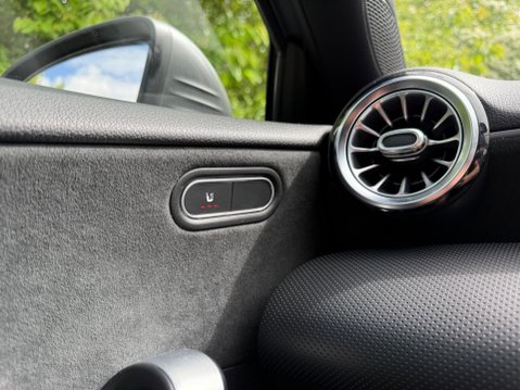 Mercedes-Benz A Class 2.0 A200d AMG Line (Premium) 8G-DCT Euro 6 (s/s) 5dr 14