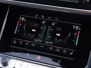 Audi RS6 Carbon Black Urban 13