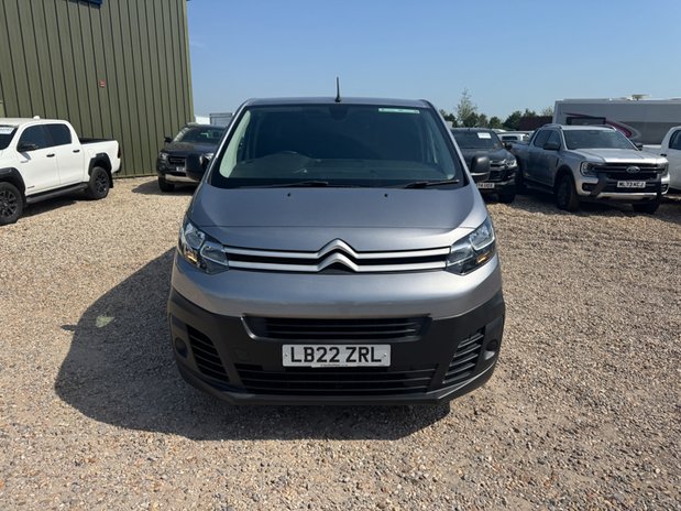 Citroen Dispatch AUTO [SOLD SM] MWB L2H1 Low Roof Prime 3100 Air Con Sensors EURO 6 3