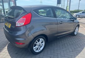 Ford Fiesta 1.25 ZETEC 7
