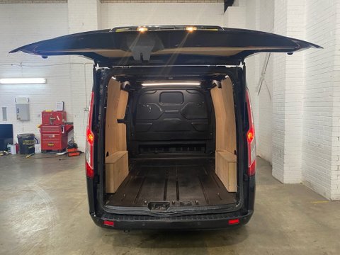Ford Transit Custom 300 LIMITED P/V ECOBLUE L1H1 6