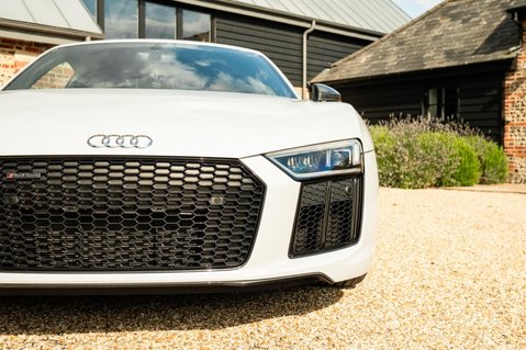 Audi R8 5.2 FSI V10 Plus S Tronic quattro Euro 6 (s/s) 2dr 15