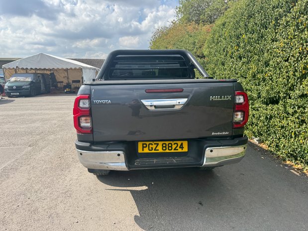 Toyota Hilux Invincible | Auto | 2.4 LT | Double Cab | Camera | Sensors | EURO 6 7