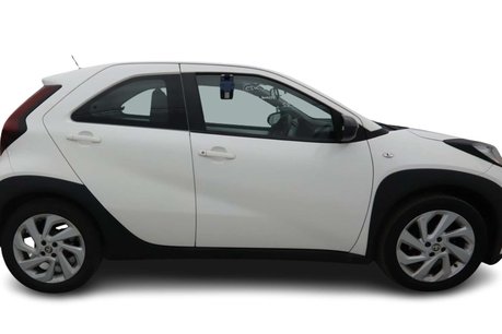 Toyota Aygo X 1.0 VVT-i Pure Hatchback 5dr Petrol x-shift Euro 6 (s/s) (72 ps) 2