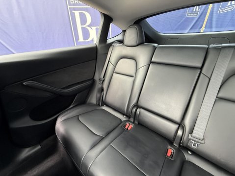 Tesla Model Y (Dual Motor) Long Range SUV 5dr Electric Auto 4WDE (384 bhp) 27