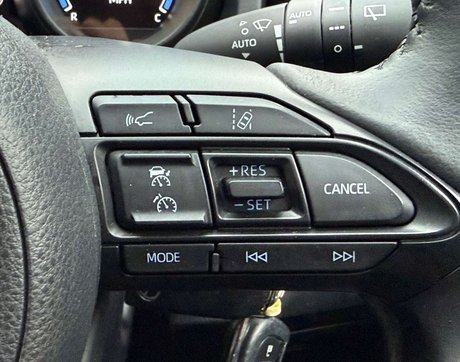 Toyota Yaris 1.5 Yaris Design HEV CVT 5dr 18