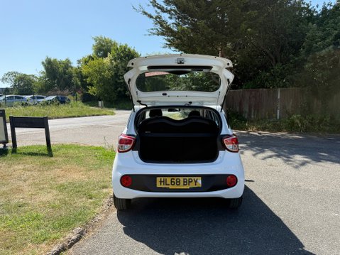 Hyundai i10 SE AUTOMATIC 41