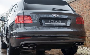 Bentley Bentayga V8 25