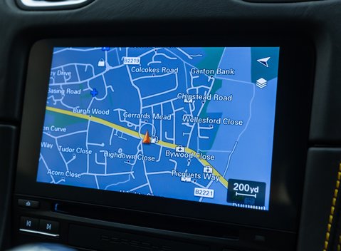 Porsche Cayman GT4 (718) 22