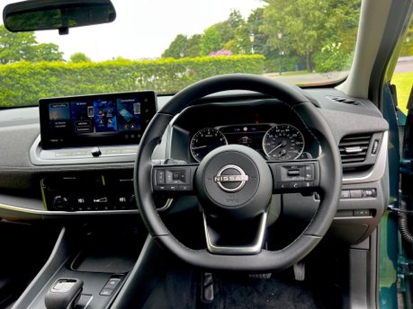 Nissan Qashqai DIG-T ACENTA PREMIUM XTRONIC 9