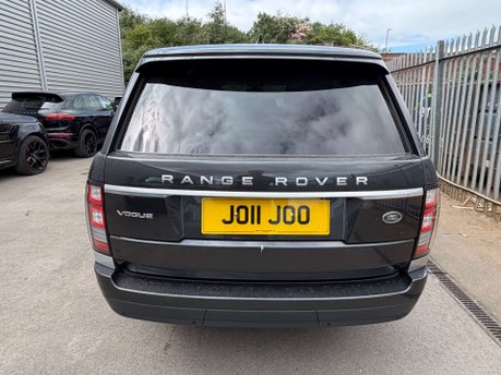 Land Rover Range Rover 3.0 Range Rover Vogue TDV6 Auto 4WD 5dr 21