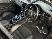 Porsche Macan GTS PDK 34