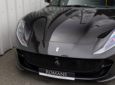 Ferrari 812 Superfast 23