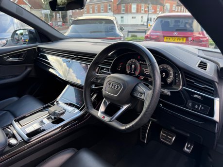 Audi Q8 TDI QUATTRO BLACK EDITION 31
