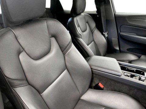Volvo XC60 2.0h T6 Recharge 18.8kWh Inscription Expression SUV 5dr Petrol Plug-in Hybr 11