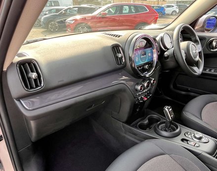Mini Countryman 1.5 Countryman Cooper Classic Auto 5dr 17