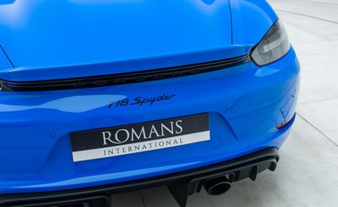 Porsche 718 SPYDER 28